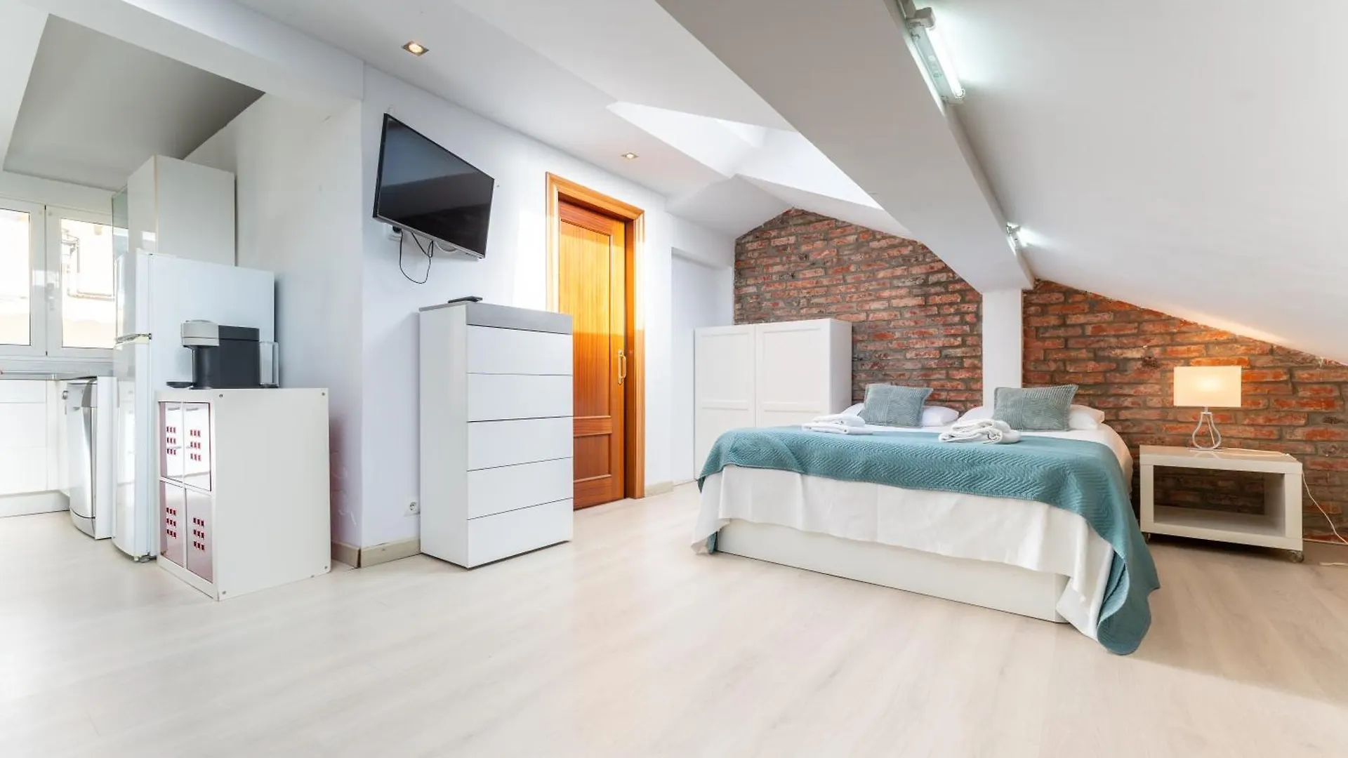 Apartamento Loft En Calle Emblematica By Urbanhosting Santander